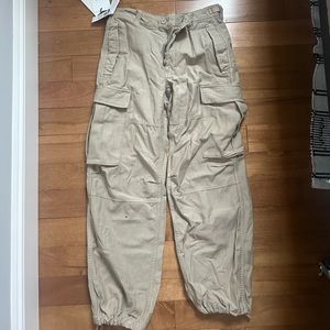 Tan tna supply cargo